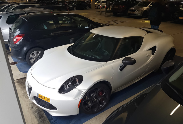 Alfa Romeo 4C Launch Edition