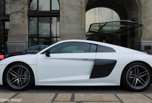 Audi R8 V10 Plus 2015