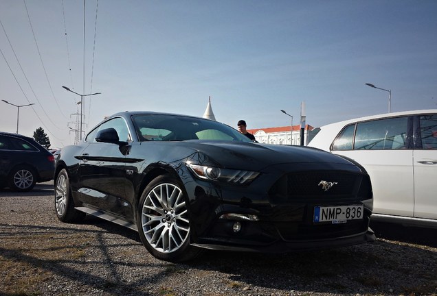 Ford Mustang GT 2015