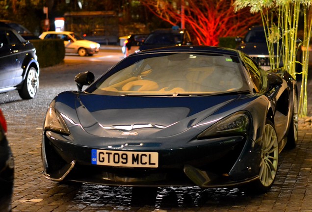 McLaren 570GT