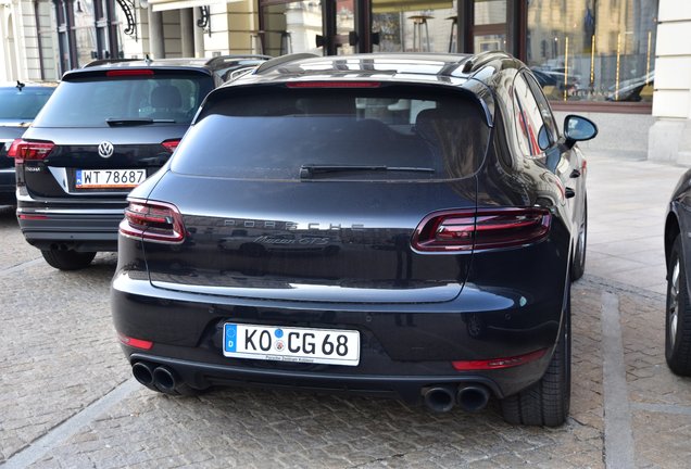 Porsche 95B Macan GTS