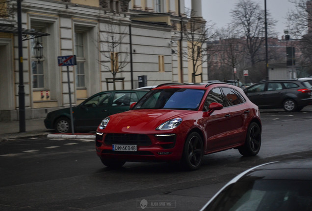 Porsche 95B Macan GTS