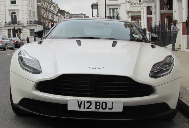 Aston Martin DB11