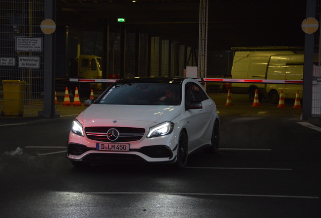 Mercedes-AMG A 45 W176 2015