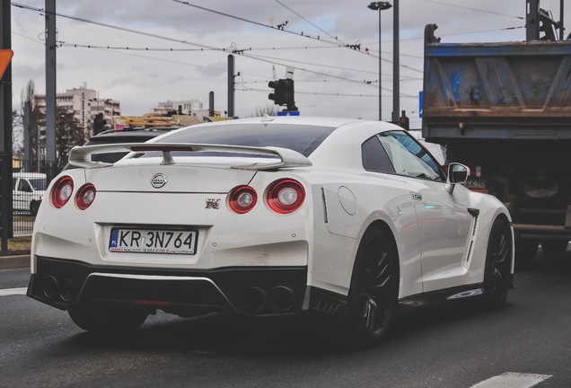 Nissan GT-R 2017