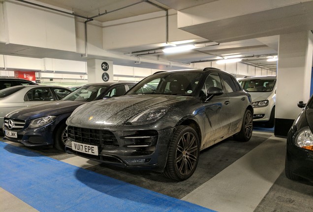 Porsche 95B Macan Turbo