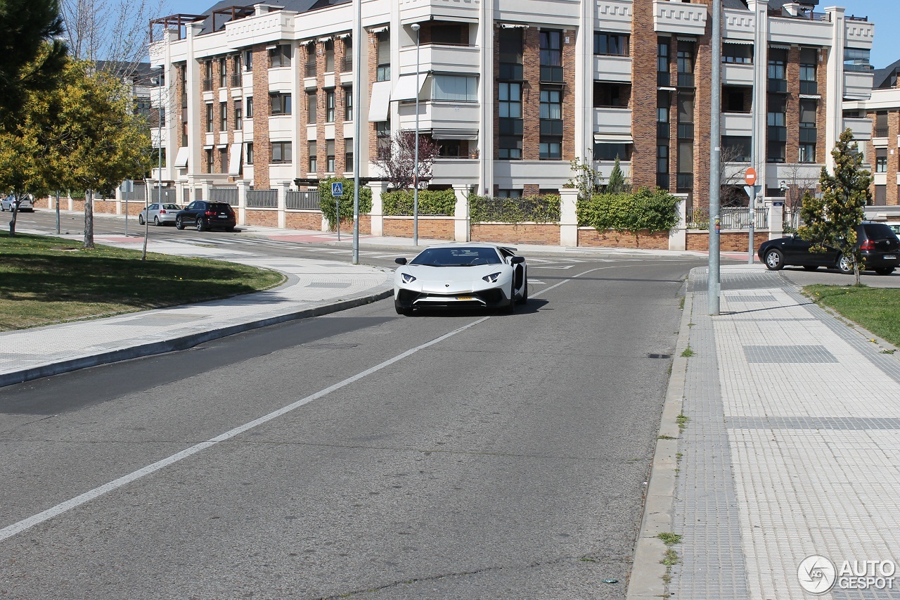 Lamborghini Aventador LP750-4 SuperVeloce