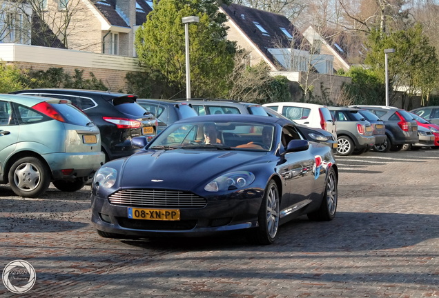 Aston Martin DB9 Volante