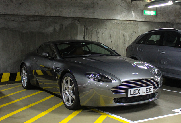 Aston Martin V8 Vantage