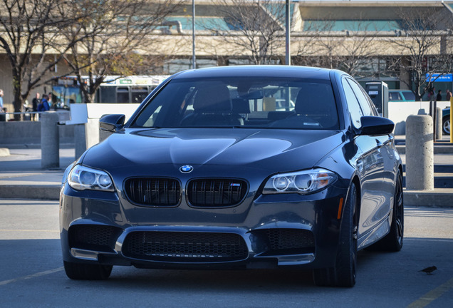 BMW M5 F10 2011