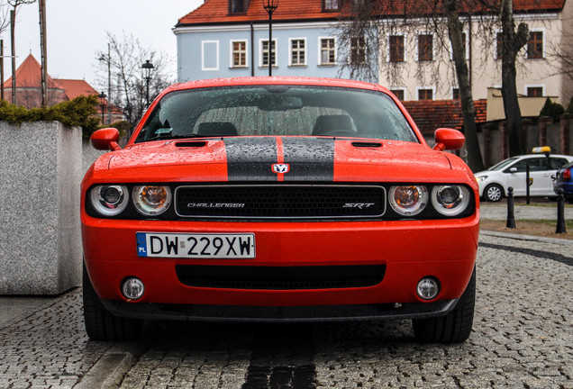 Dodge Challenger SRT-8