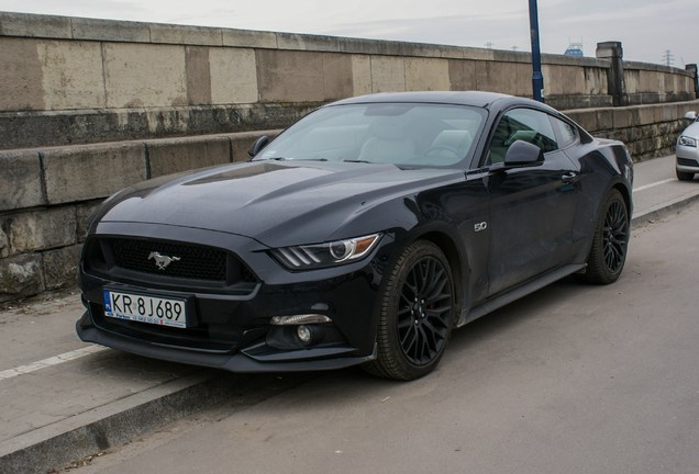 Ford Mustang GT 2015