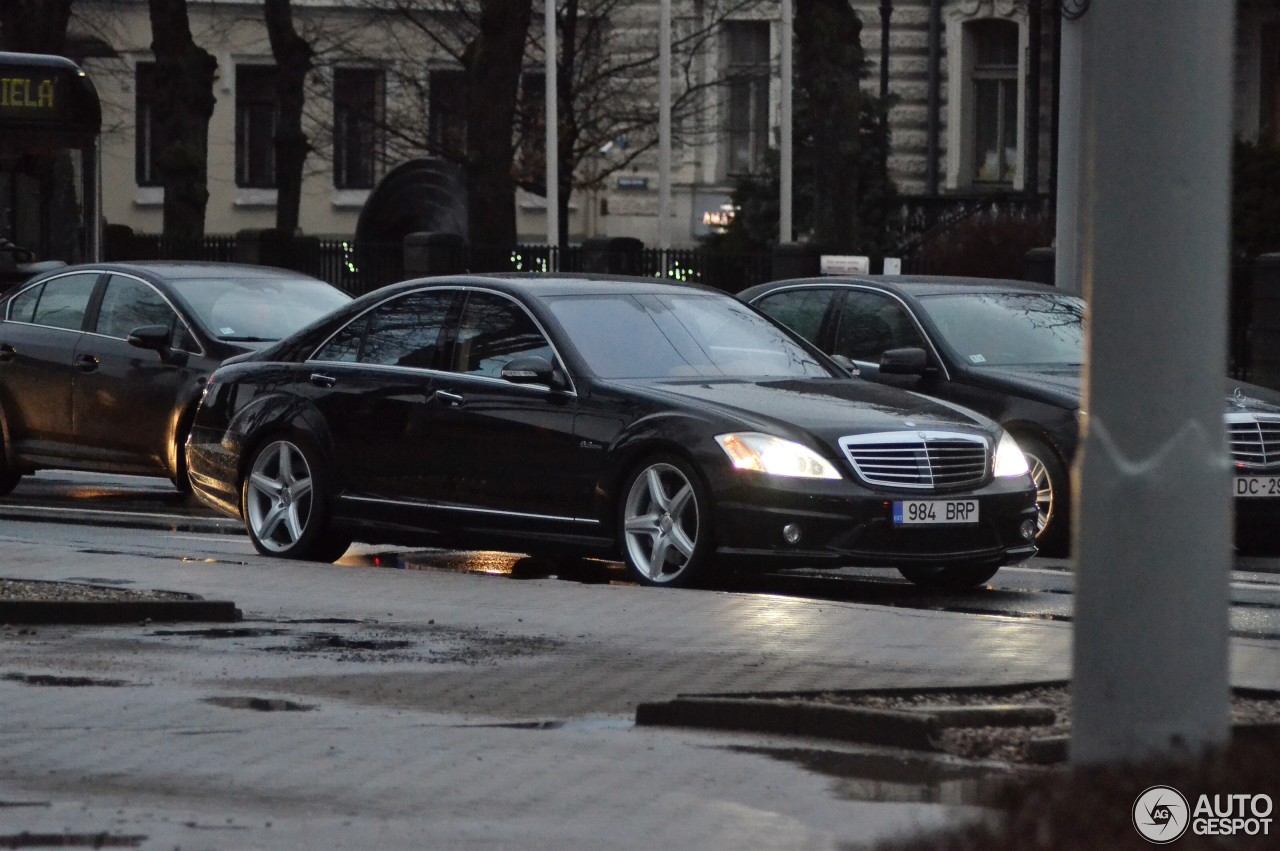 Mercedes-Benz S 63 AMG W221