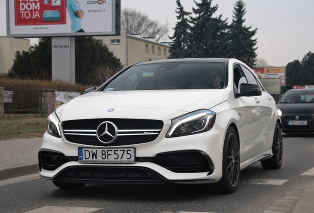 Mercedes-AMG A 45 W176 2015