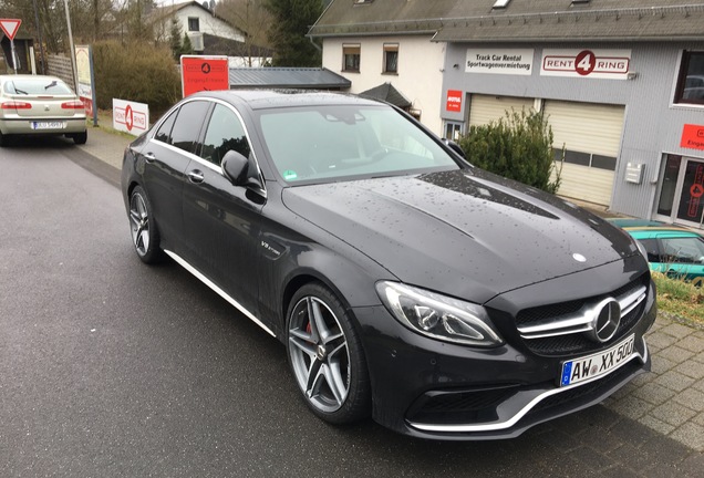 Mercedes-AMG C 63 S W205