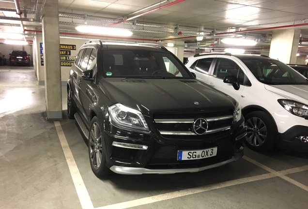 Mercedes-Benz Renntech GL 63 AMG X166