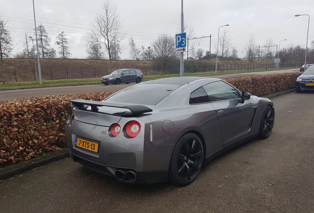 Nissan GT-R