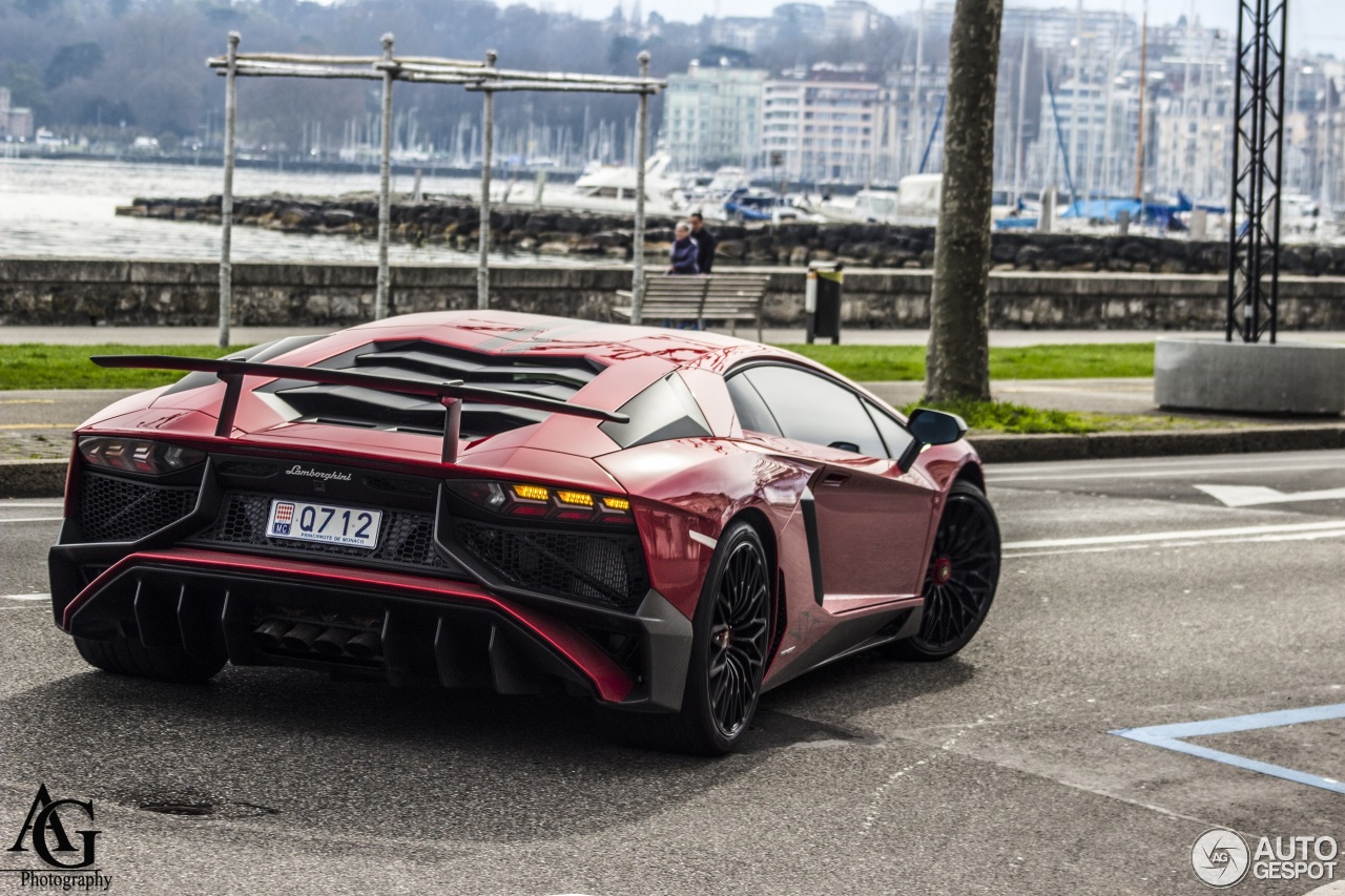 Lamborghini Aventador LP750-4 SuperVeloce