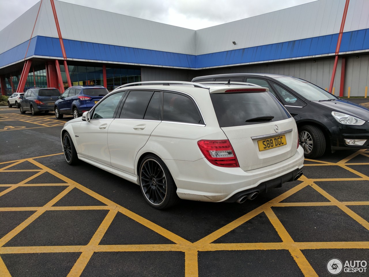 Mercedes-Benz C 63 AMG Estate 2012