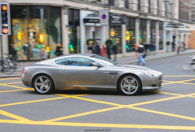 Aston Martin DB9