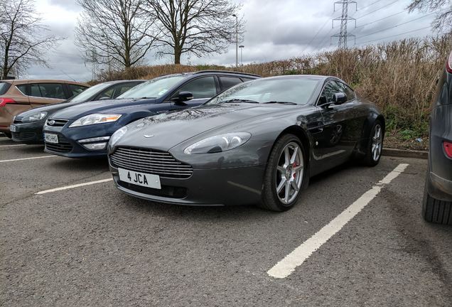 Aston Martin V8 Vantage