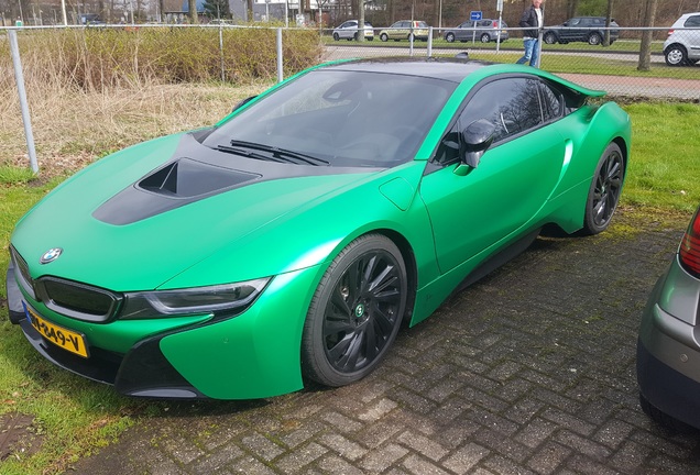 BMW i8