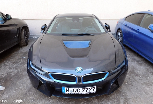 BMW i8