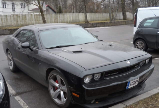 Dodge Challenger SRT-8