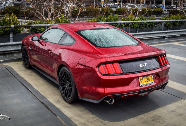 Ford Mustang GT 2015