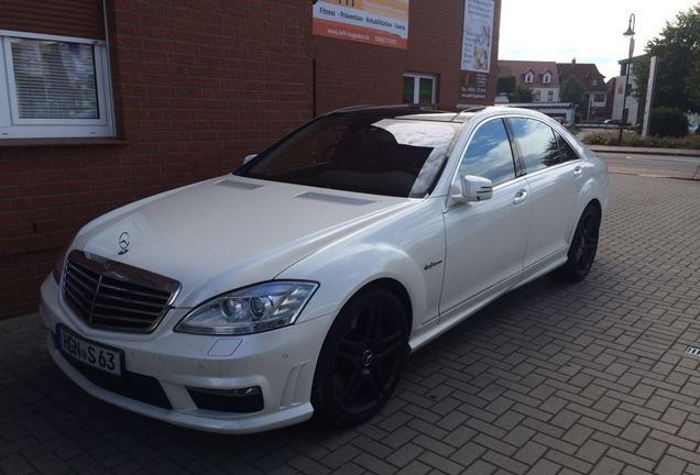 Mercedes-Benz S 63 AMG W221 2011