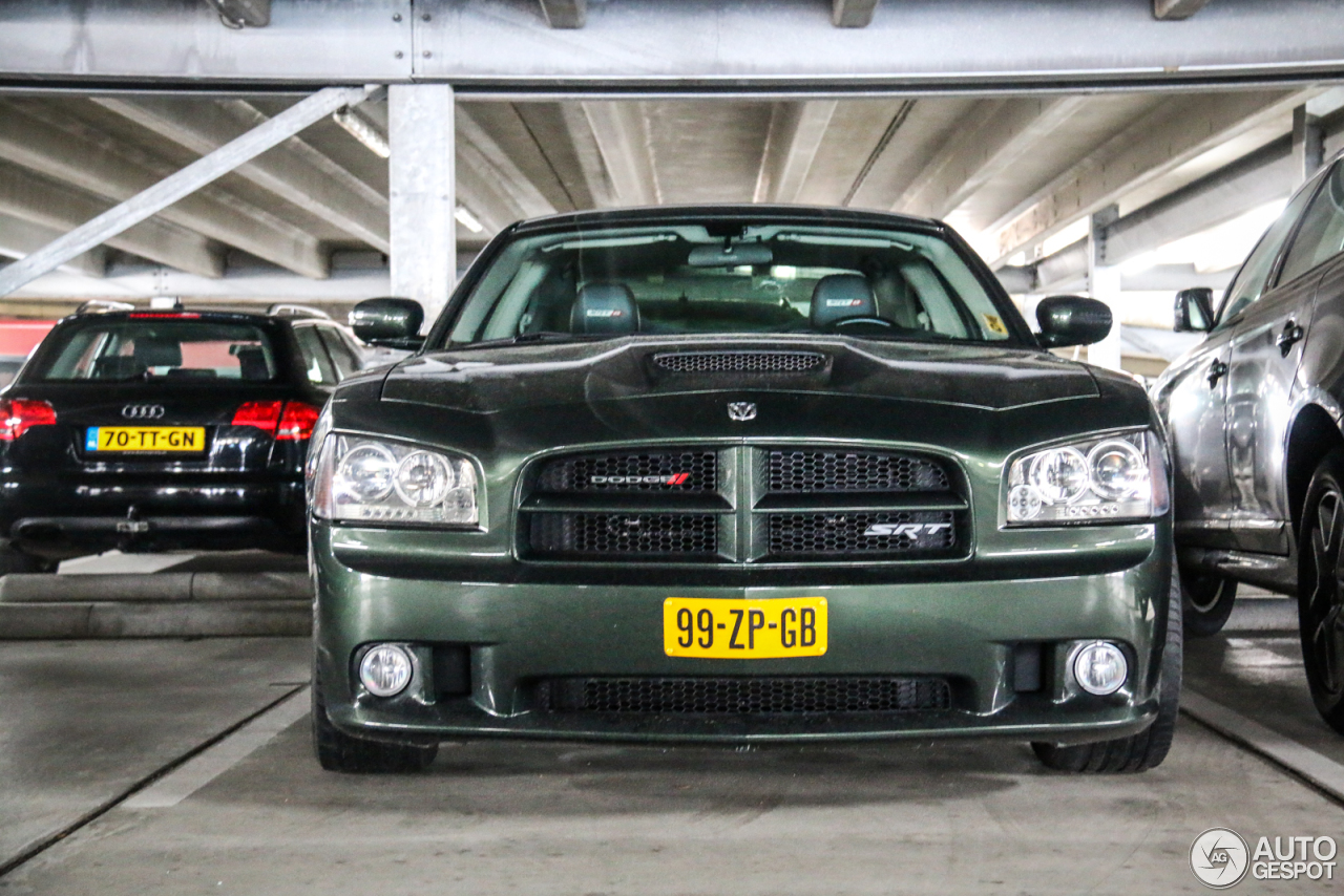 Dodge Charger SRT-8