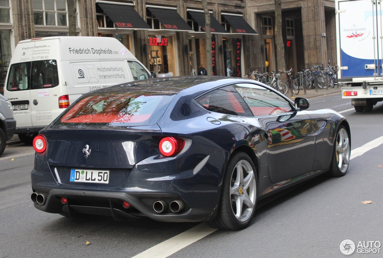 Ferrari FF