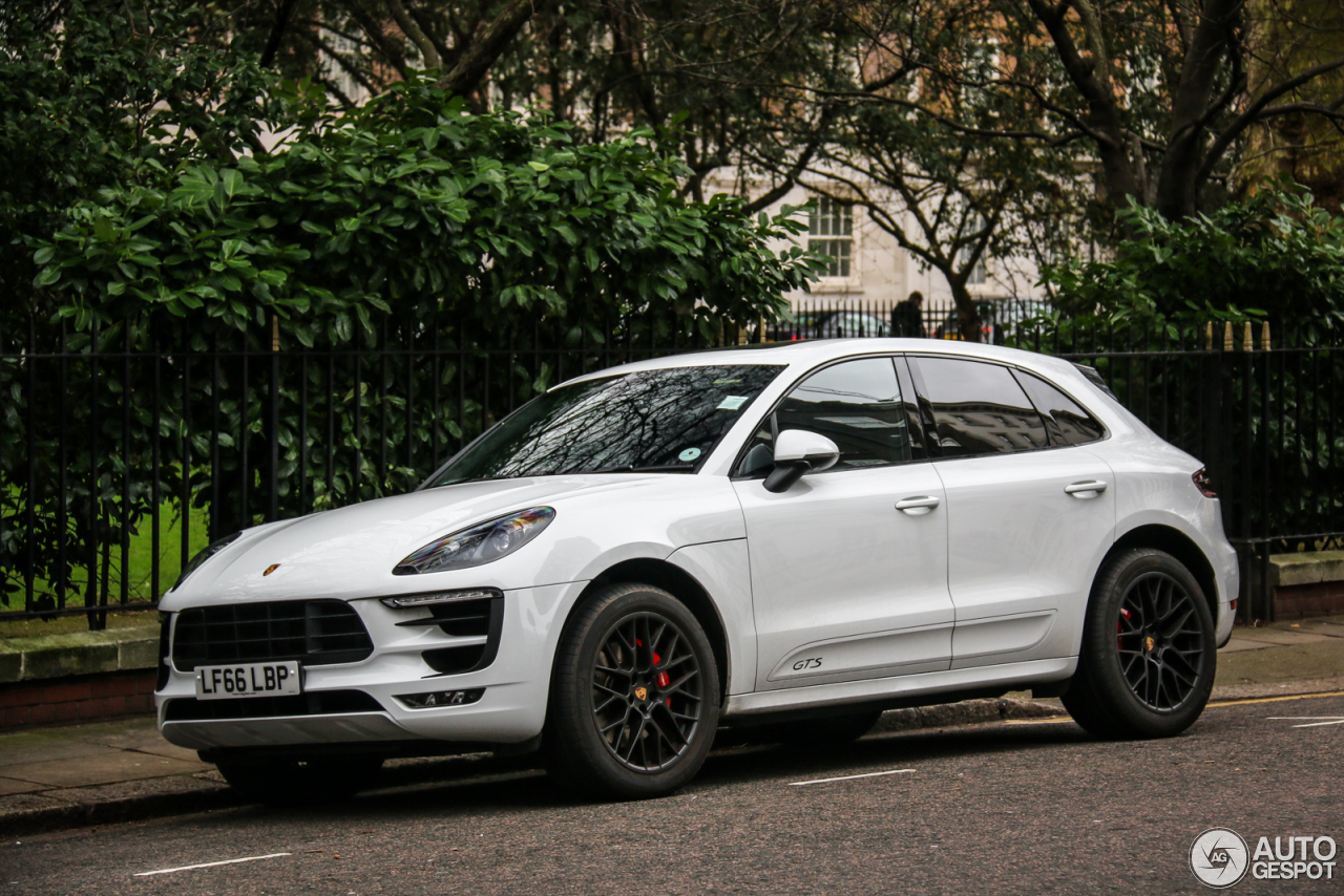 Porsche 95B Macan GTS