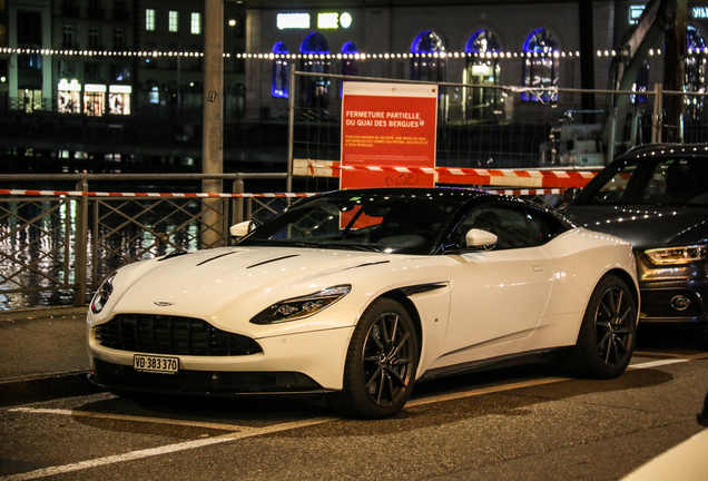 Aston Martin DB11