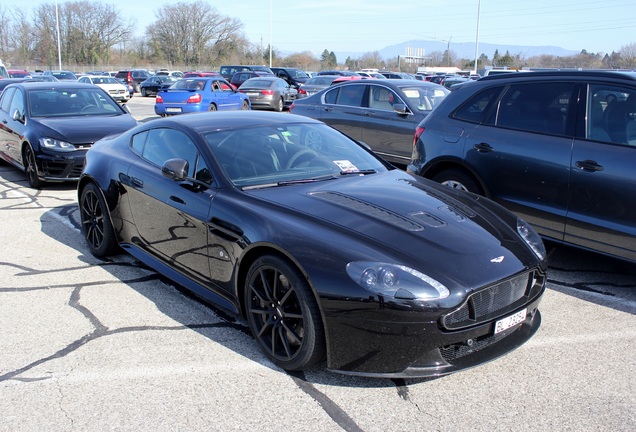 Aston Martin V12 Vantage S