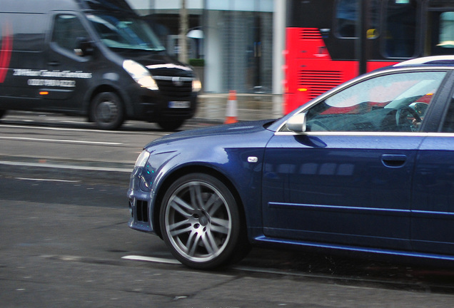 Audi RS4 Avant B7