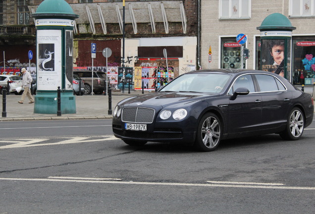 Bentley Flying Spur V8