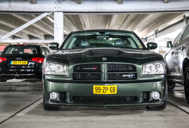 Dodge Charger SRT-8