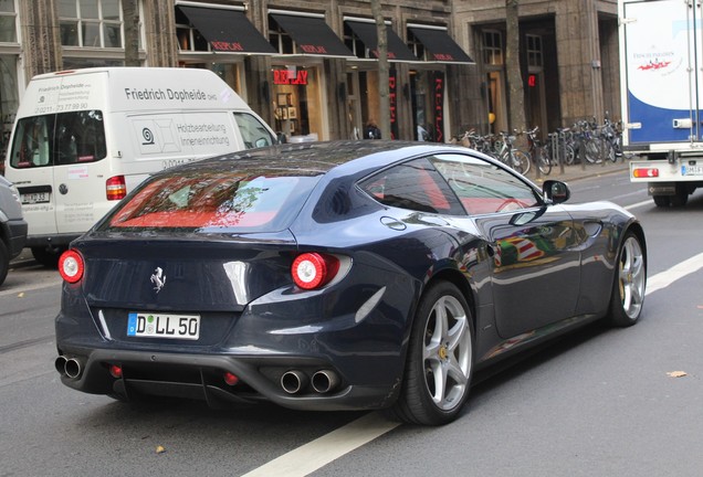 Ferrari FF