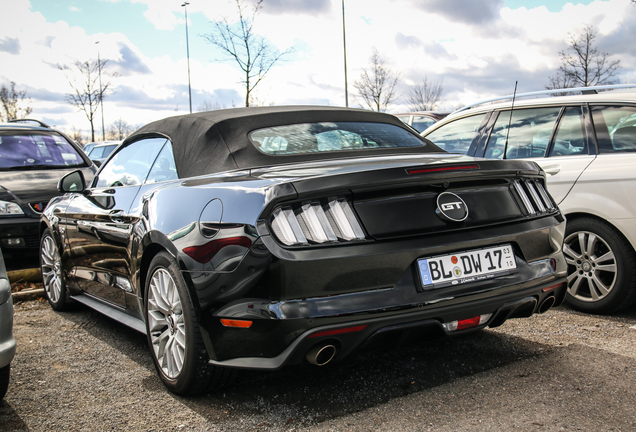 Ford Mustang GT Convertible 2015