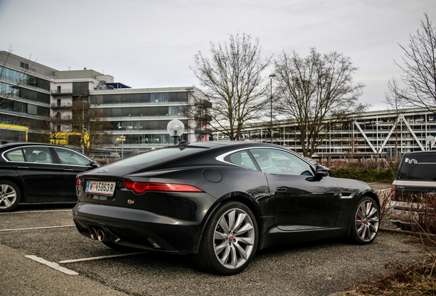 Jaguar F-TYPE S Coupé