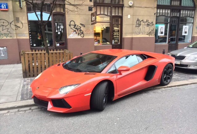 Lamborghini Aventador LP700-4