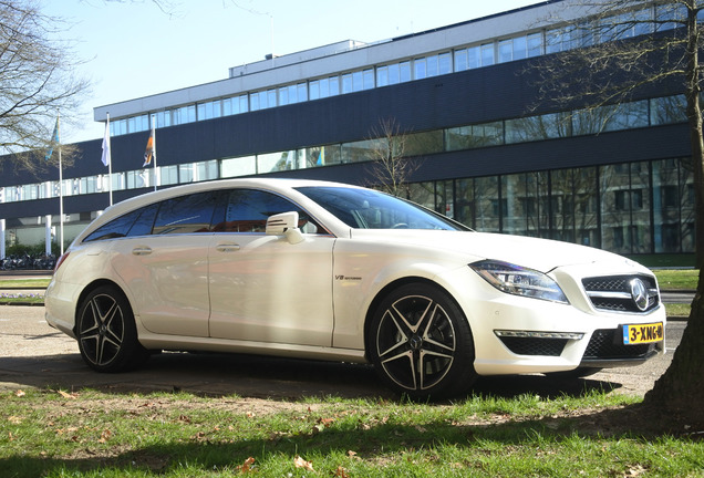 Mercedes-Benz CLS 63 AMG X218 Shooting Brake