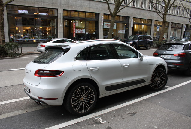 Porsche 95B Macan Turbo