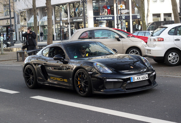 Porsche 981 Cayman GT4