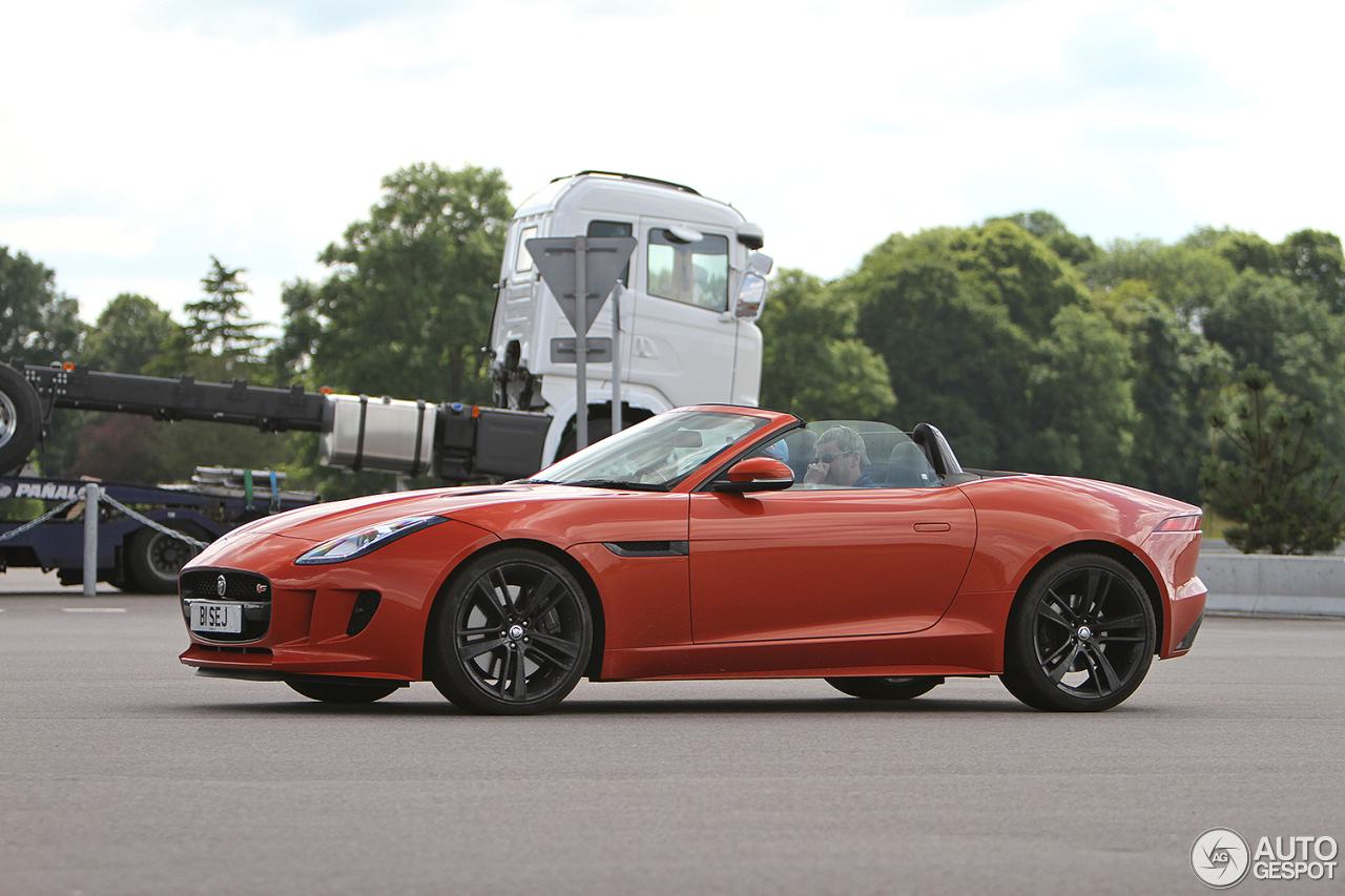 Jaguar F-TYPE S Convertible