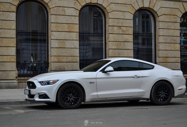 Ford Mustang GT 2015