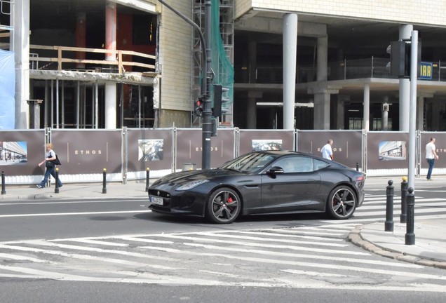 Jaguar F-TYPE R Coupé