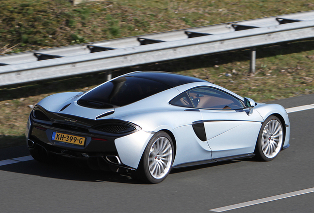 McLaren 570GT