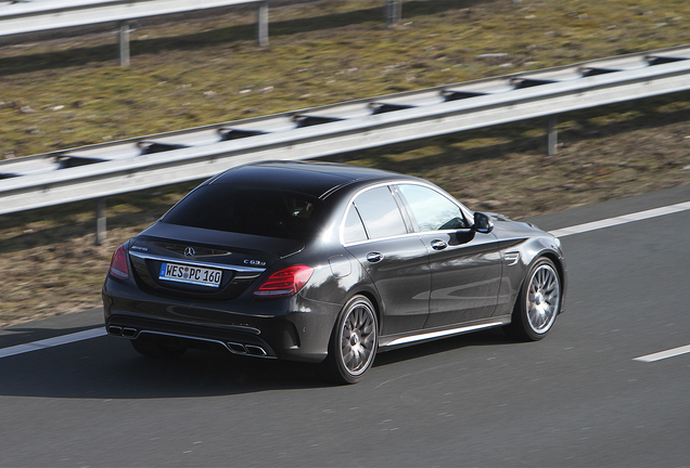 Mercedes-AMG C 63 S W205